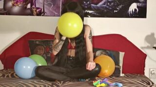 Baloon blowing & popping by crazy teen girl pt1 HD Beth Kinky