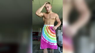 gay porn video - bigmusclegod8 (180)
