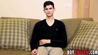 Cute Justin Cross loves telling about his sexual experiences Boy Crush - SeeBussy.com