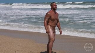 Muscle Beach 3 – Boxer & Tony