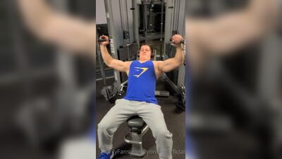 The Lyon King - gay porn video (143)