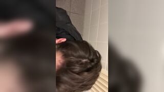 Sucette au toilette and cum 3⁄3 boys-free hls