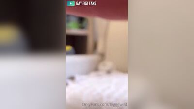 jerking my big cock and shooing a big load over myself bigggwild gay fans