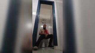 Big load at public school bathroom ∖ i loocked myself there nathan nz
