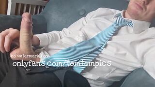 Suited lad with Hard ginger cock tomtompics