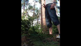 Taking a pee in public smellmydick