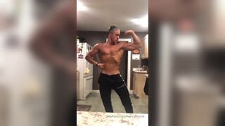 gay porn video - kevinmuscle (459)