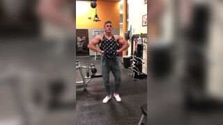 gay porn video - kevinmuscle (601) 2