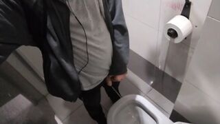 Peeing at the shopping total, i m so exited that my belly is growing nathan nz
