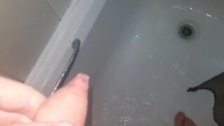 Slow - Motion Pissing In The Shower¡ EvilTwinks