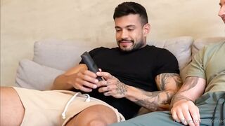 Alejo Ospina and HardTomxxx