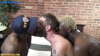 Noah Donovan  Parker Payne - Manly bearded dude get pounded by 2 black cops - Gay Porn