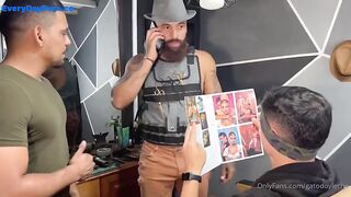 Horny Barbershop David Macedo, Rey Basbas & Kinkeenuts - Gay Porn Video