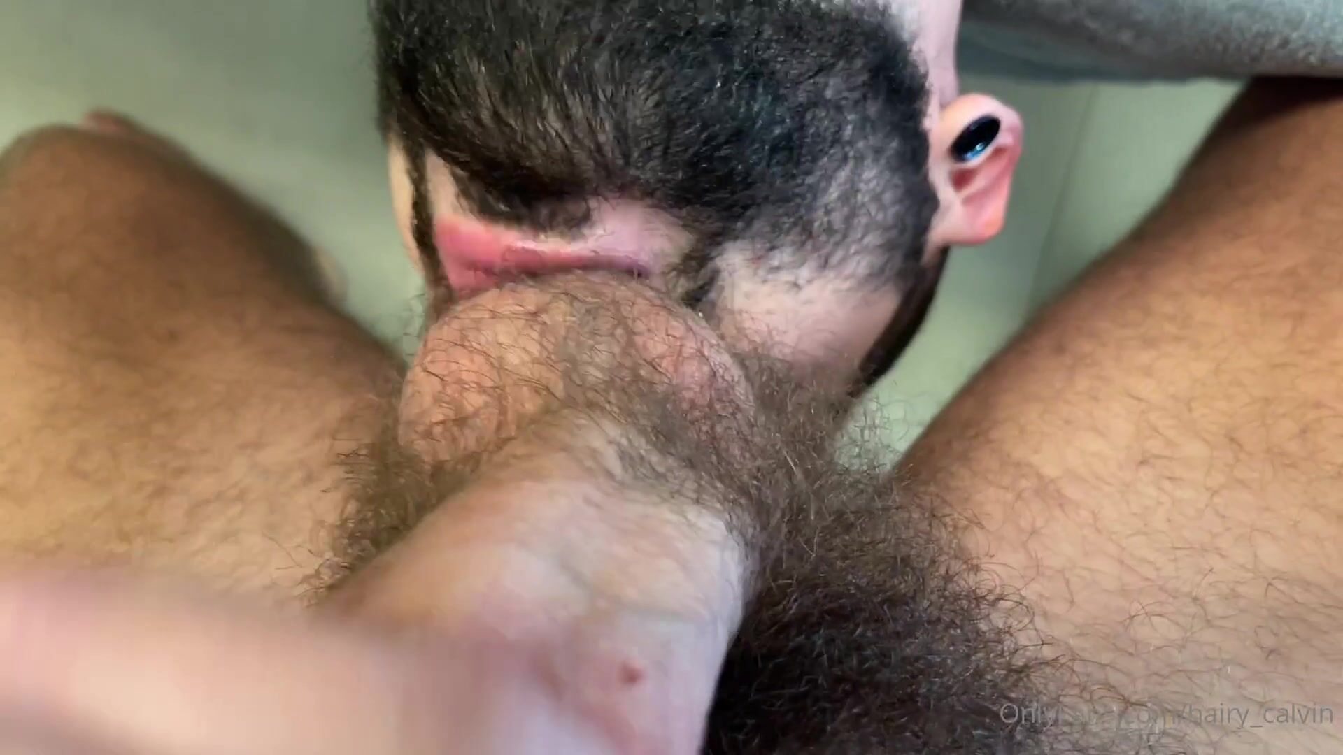 OnlyFans - HairyCalvin - Calvin getting his cock serviced by igorlucios - 13 min