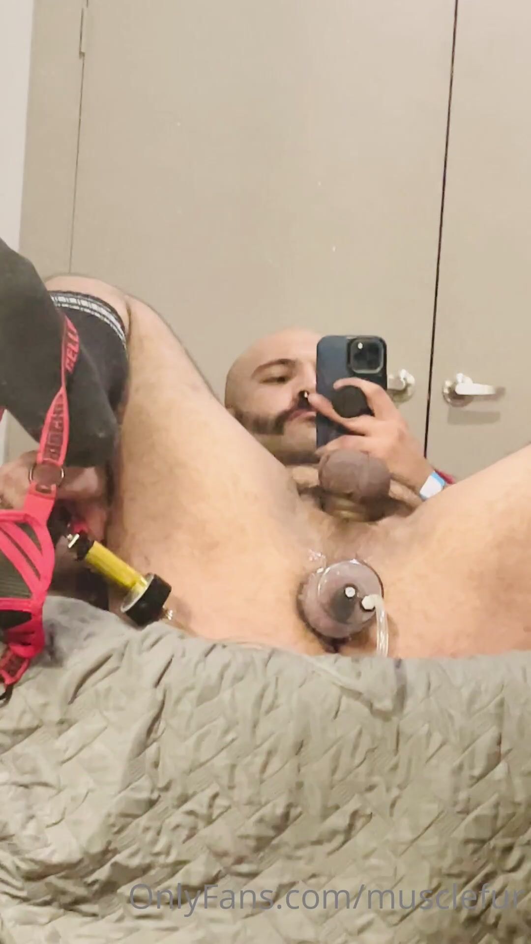 OnlyFans - musclefur - gay porn video (355)