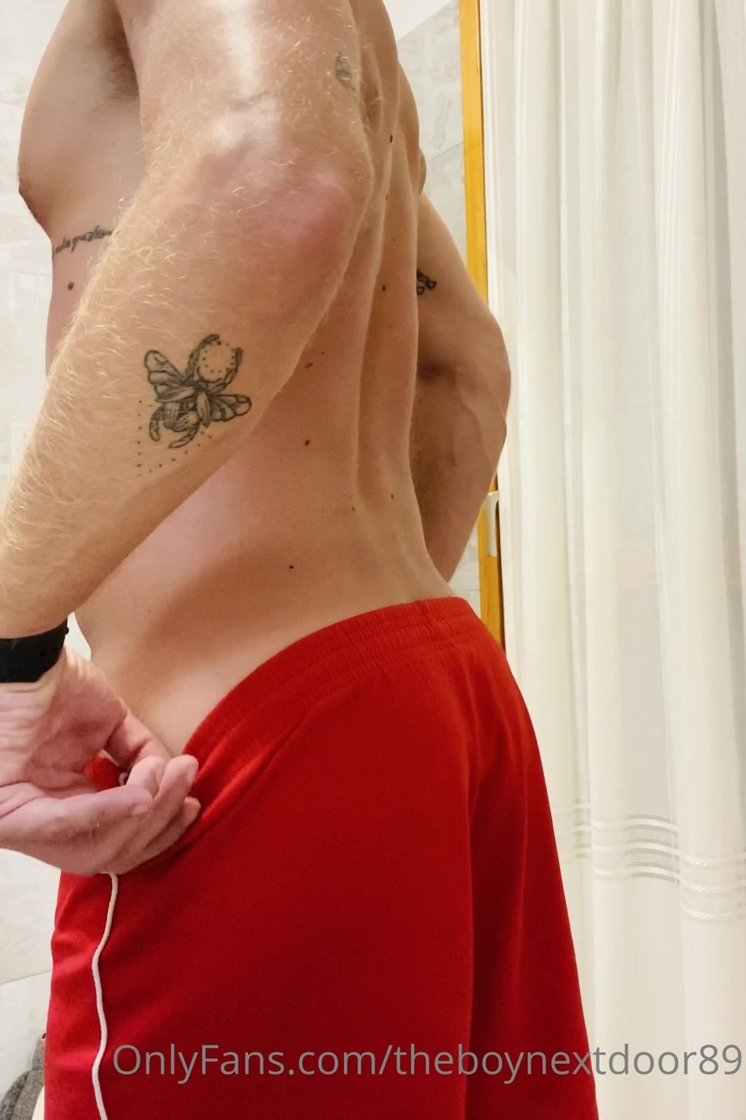 Tyler Roma - gay porn video (10)