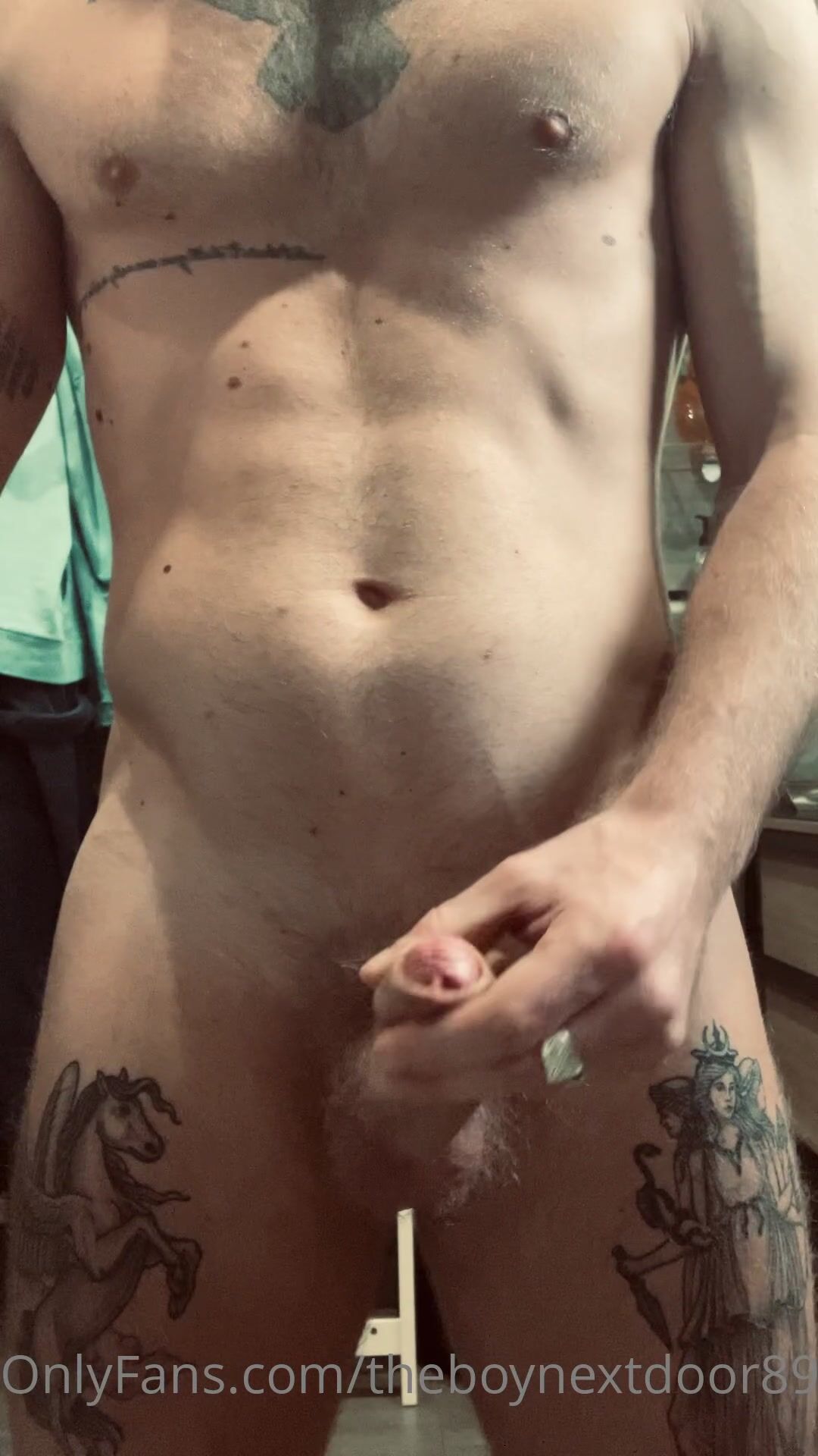 Tyler Roma - gay porn video (111)
