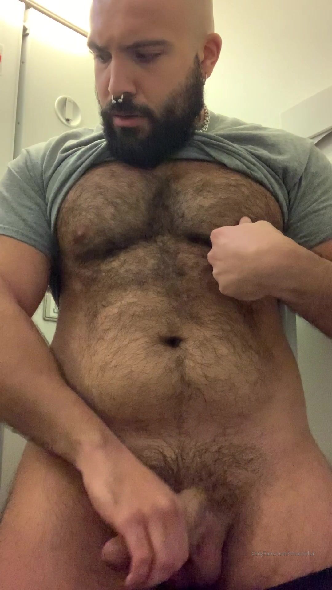 OnlyFans - musclefur - gay porn video (33)