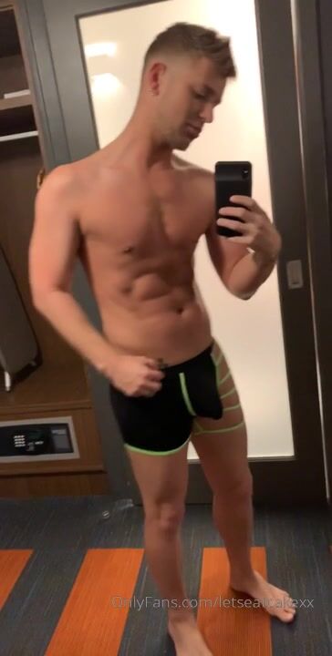 OnlyFans - Letseatcakexxx - gay porn video (211)