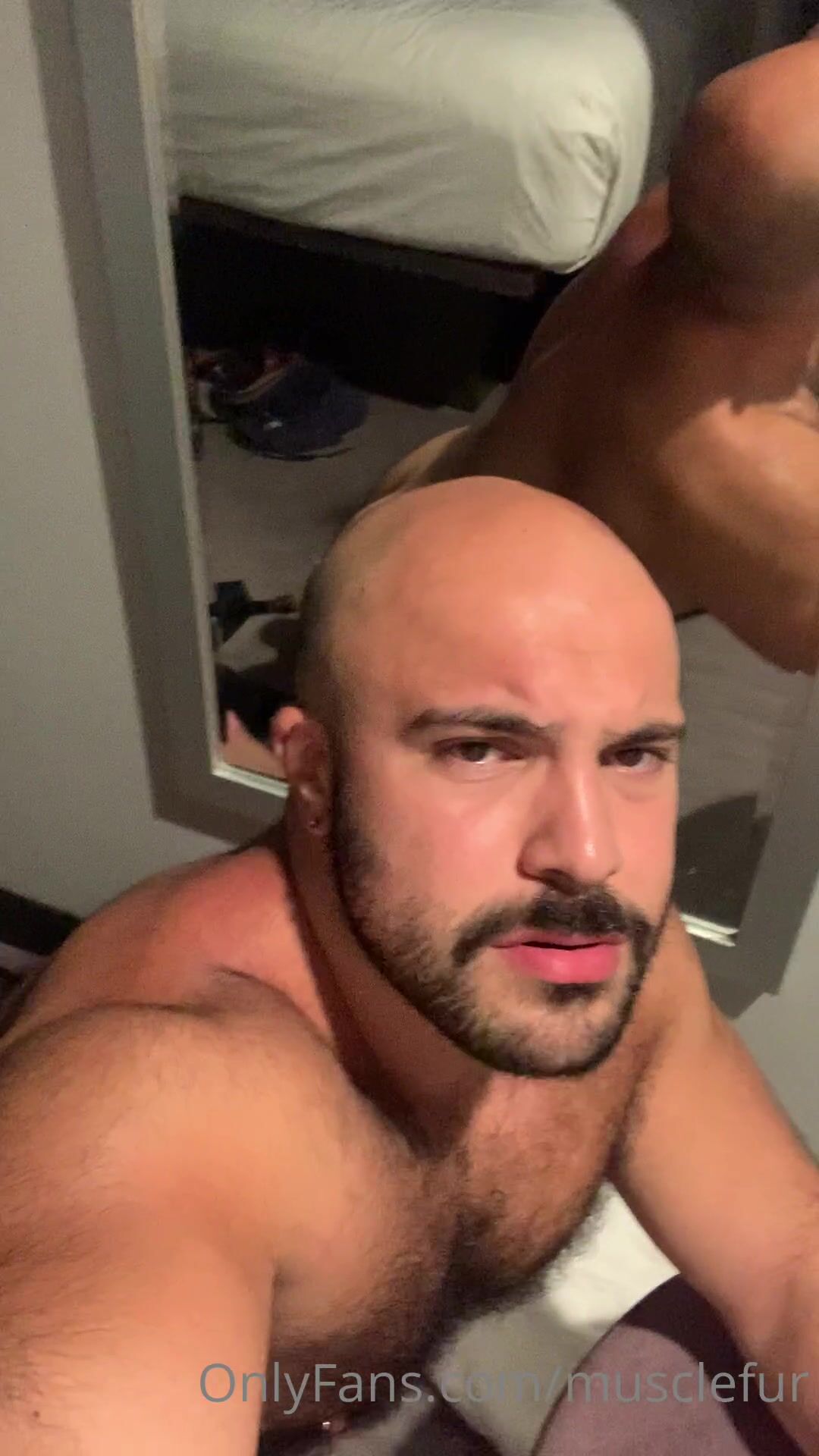 OnlyFans - musclefur - gay porn video (266)