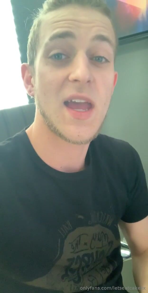 OnlyFans - Letseatcakexxx - gay porn video (215)