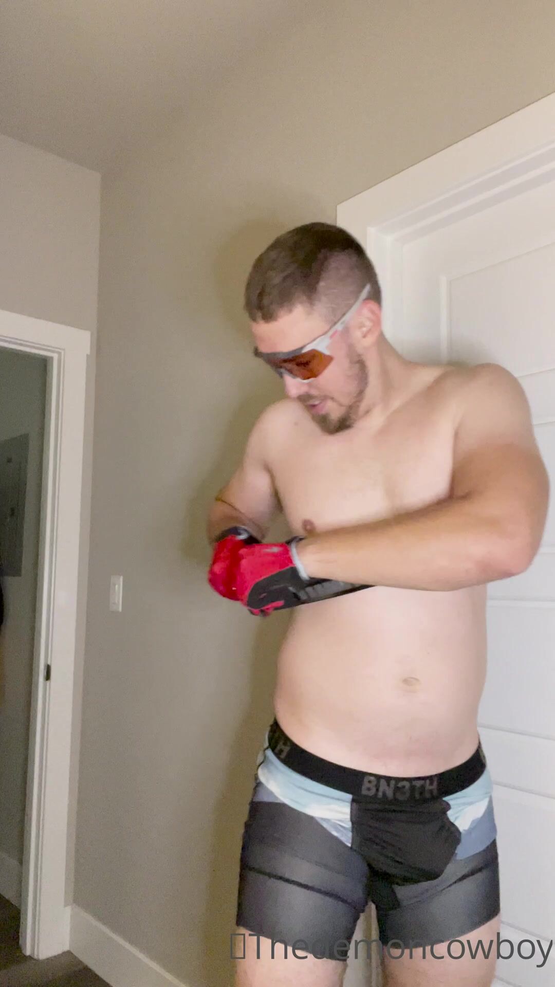 Onlyfans - LeviWranglerXXX - free gay porn video (5)
