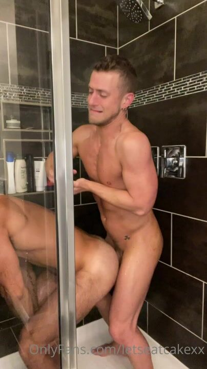 OnlyFans - LetsEatCakeXx (Top 0.17%) OnlyFans 8 - free gay porn