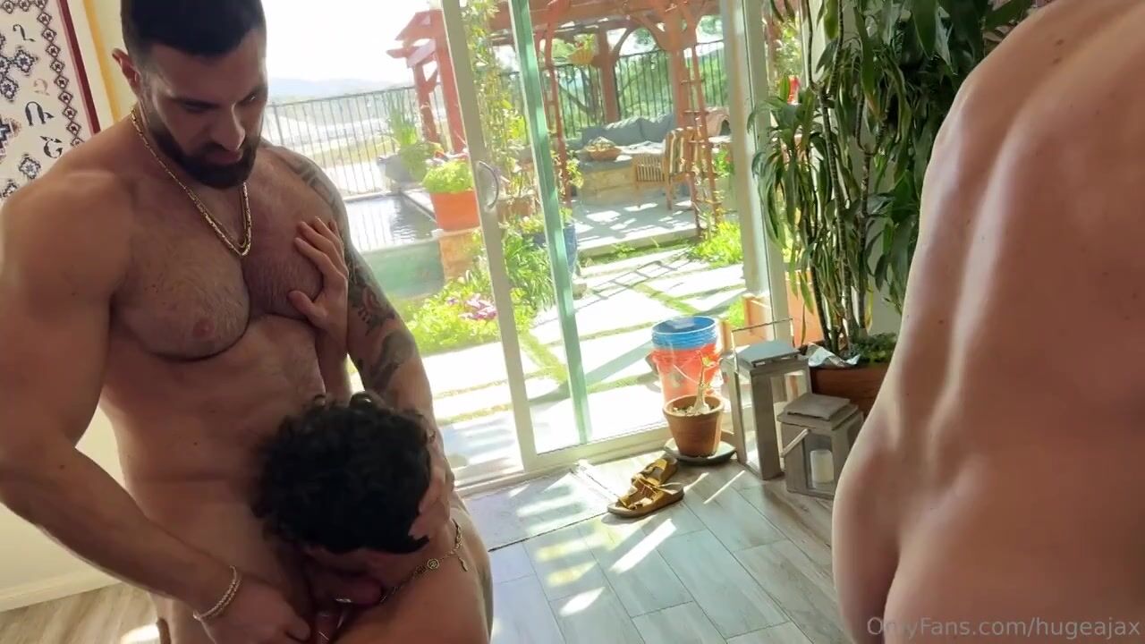 OnlyFans - Hugeajax Apollon And Gemtattedfrk - free gay porn