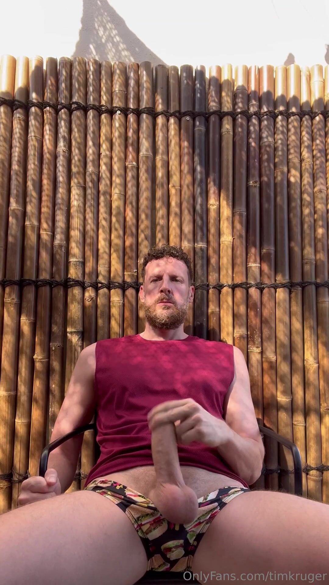 OnlyFans - Tim Kruger Who wants a Burger - free gay porn