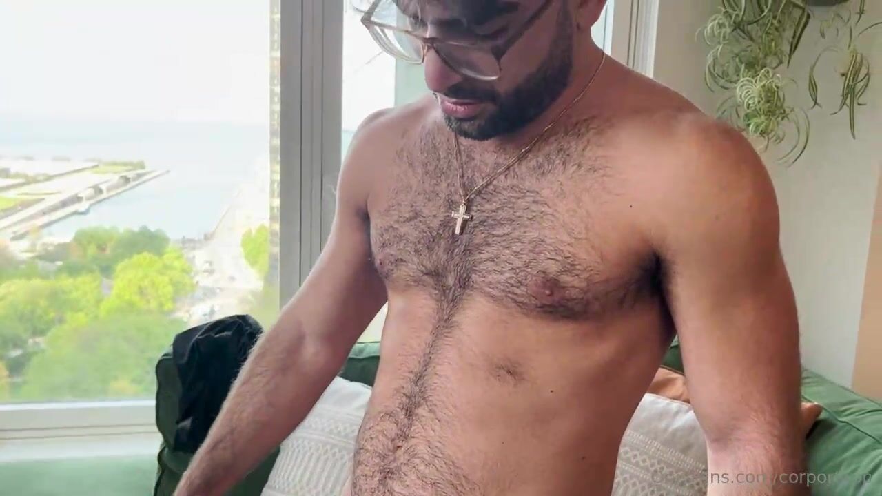 OnlyFans - Corpor8Top & Hungarmo - free gay porn