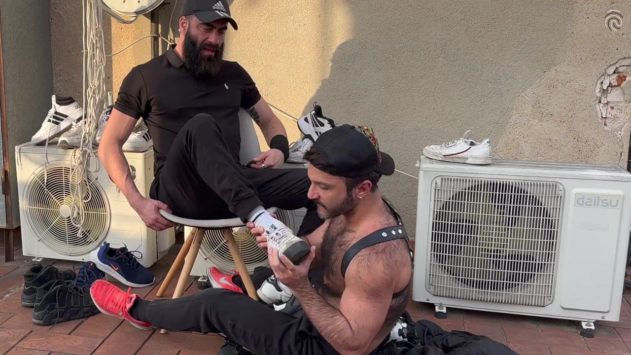 RawFuckClub - sneakers - free gay porn