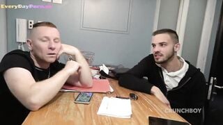 Wyatt Mathieu de Lyon Good submissive Wyatt fucked by two young s pussies
