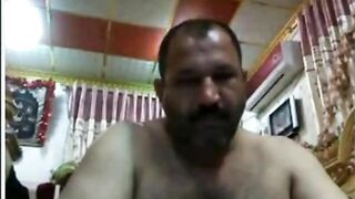 punheta do maduro arabe3