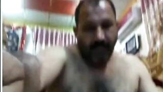 punheta do maduro arabe3