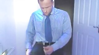 empresario batendo punheta3