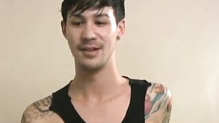 inked amateur teases with his slim fit body and masturbates