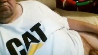 old man jerking in chat4