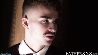 strict twink draws off minister prior to riding him badtothebone
