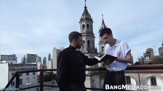young slim twink doggystyled raw by older guys fat cock