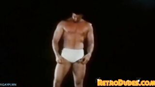 a hot solo masturbation is followed by a sexy vintage jock working out