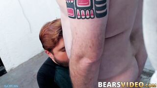 chubby alezgi cage sucks tony marks off and receives facial