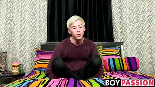 solo twink jax marnell drills ass with toy and wanks cock