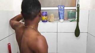 Fucking with the ex-prisoner who has a big dick