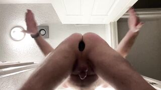 Exposure whore Christopher Allen Foster spanks his own ass 100 times