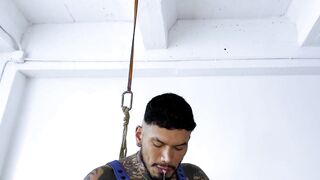 CUM 3 PIGS Viktor Rom