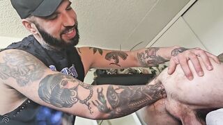 Fisting Session in Calgary Romeo Davis XL