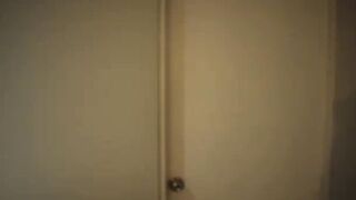 My Insatiable Roommate KRATOSSILVER77