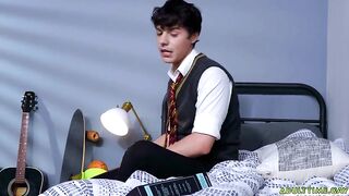 omg dude caught masturbating with a huge dildo up his ass 2