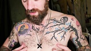 Bearded Bros Breeding Featuring Rob Montana & Frosty Otter