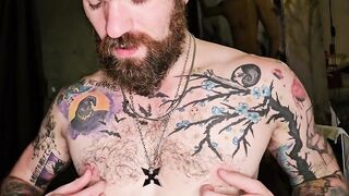 BEARDED BROS BREEDING featuring Rob Montana Frosty Otter Rob Mon